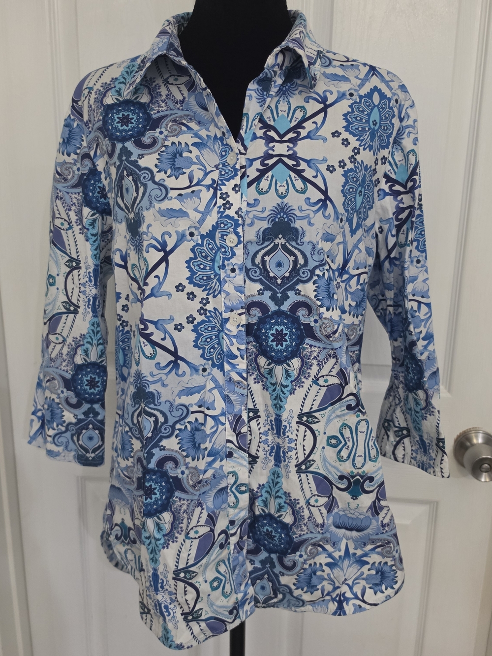 Investments Blue Floral Paisley Button-Down Shirt